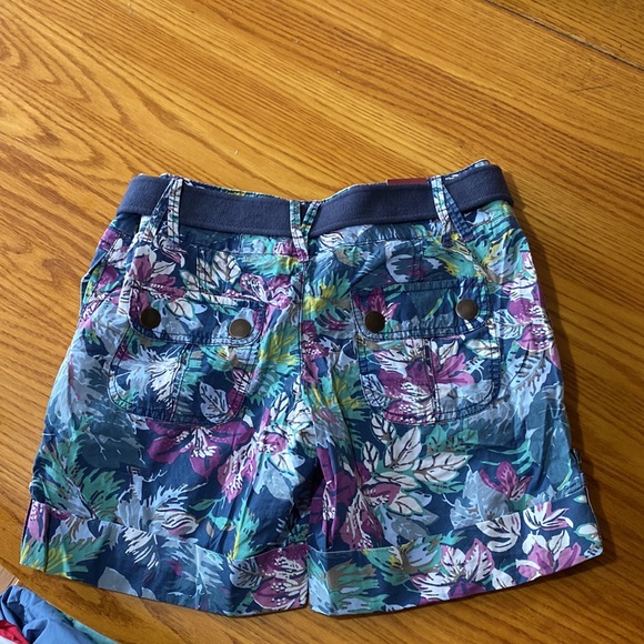 Mossimo Supply Co. Belted Shorts - Picture 4 of 7